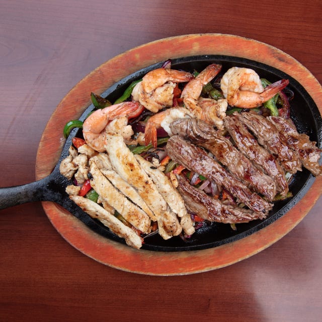 Trio Fajitas.